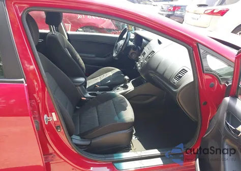 2016 Kia Forte Lx z USA, uszkodzony, nr VIN KNAFK4A62G5474850